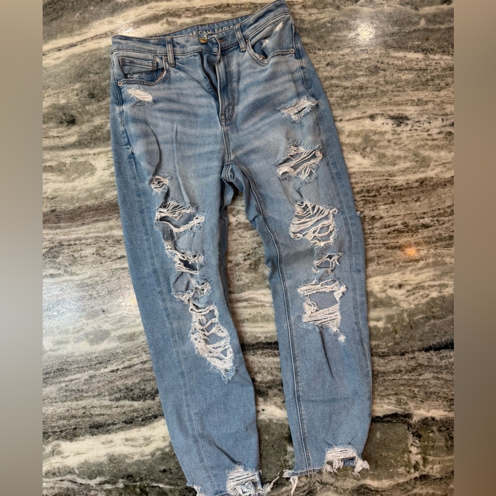 American Eagle Mom Jean Size 6 Regular